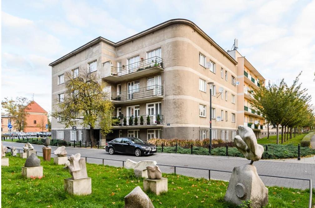 Nr 1 Europa22 Centrum Apartment Old Town Warsaw Stare Miasto Historyczna Kamienica Umiejscowiona W Zabytkowej Czesci Warszawy Obok Parku Multimedialnego I Barbakanu Parking 24H Sniadanie Opcjonaln Breakfast Optional Check In From 14 Pm Parter Ground Esterno foto