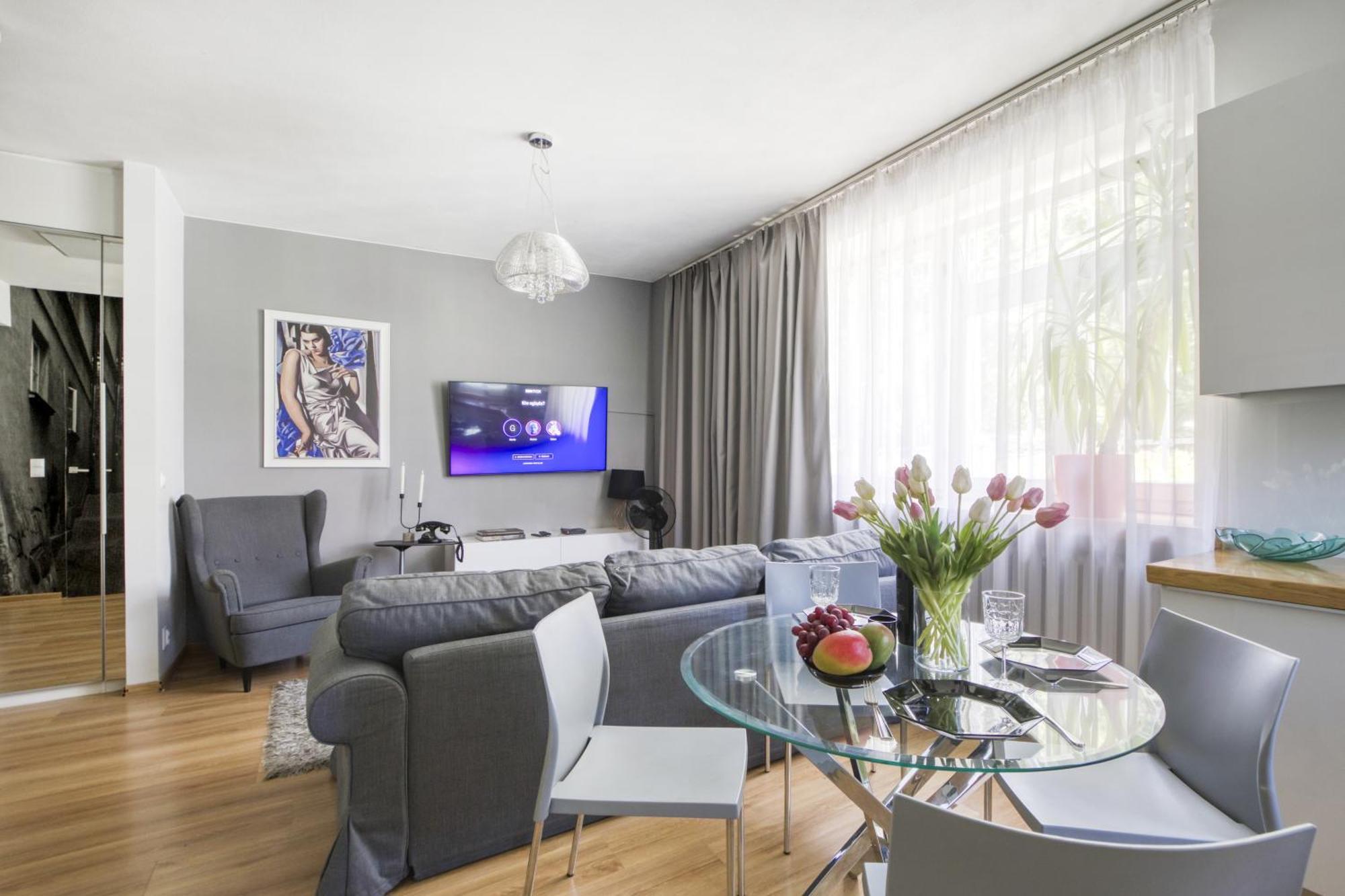 Nr 1 Europa22 Centrum Apartment Old Town Warsaw Stare Miasto Historyczna Kamienica Umiejscowiona W Zabytkowej Czesci Warszawy Obok Parku Multimedialnego I Barbakanu Parking 24H Sniadanie Opcjonaln Breakfast Optional Check In From 14 Pm Parter Ground Esterno foto