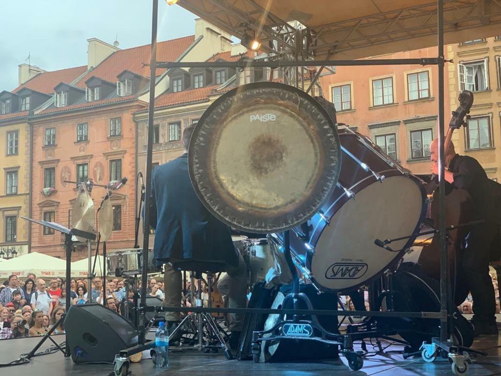 Nr 1 Europa22 Centrum Apartment Old Town Warsaw Stare Miasto Historyczna Kamienica Umiejscowiona W Zabytkowej Czesci Warszawy Obok Parku Multimedialnego I Barbakanu Parking 24H Sniadanie Opcjonaln Breakfast Optional Check In From 14 Pm Parter Ground Esterno foto
